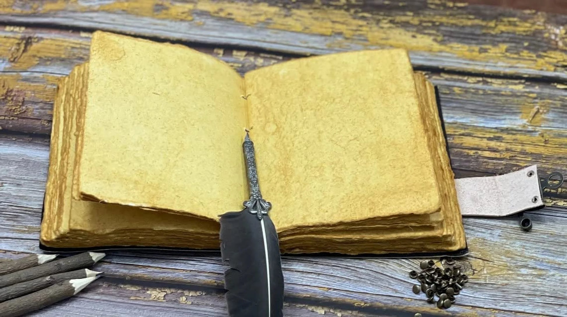 Hocus Pocus Book of Spells, Hocus Pocus Spell Books , Prop Hocus Pocus Gifts Halloween Decorations Decor, Book of Shadows Decoration 7X5 Inch (200 Pages)