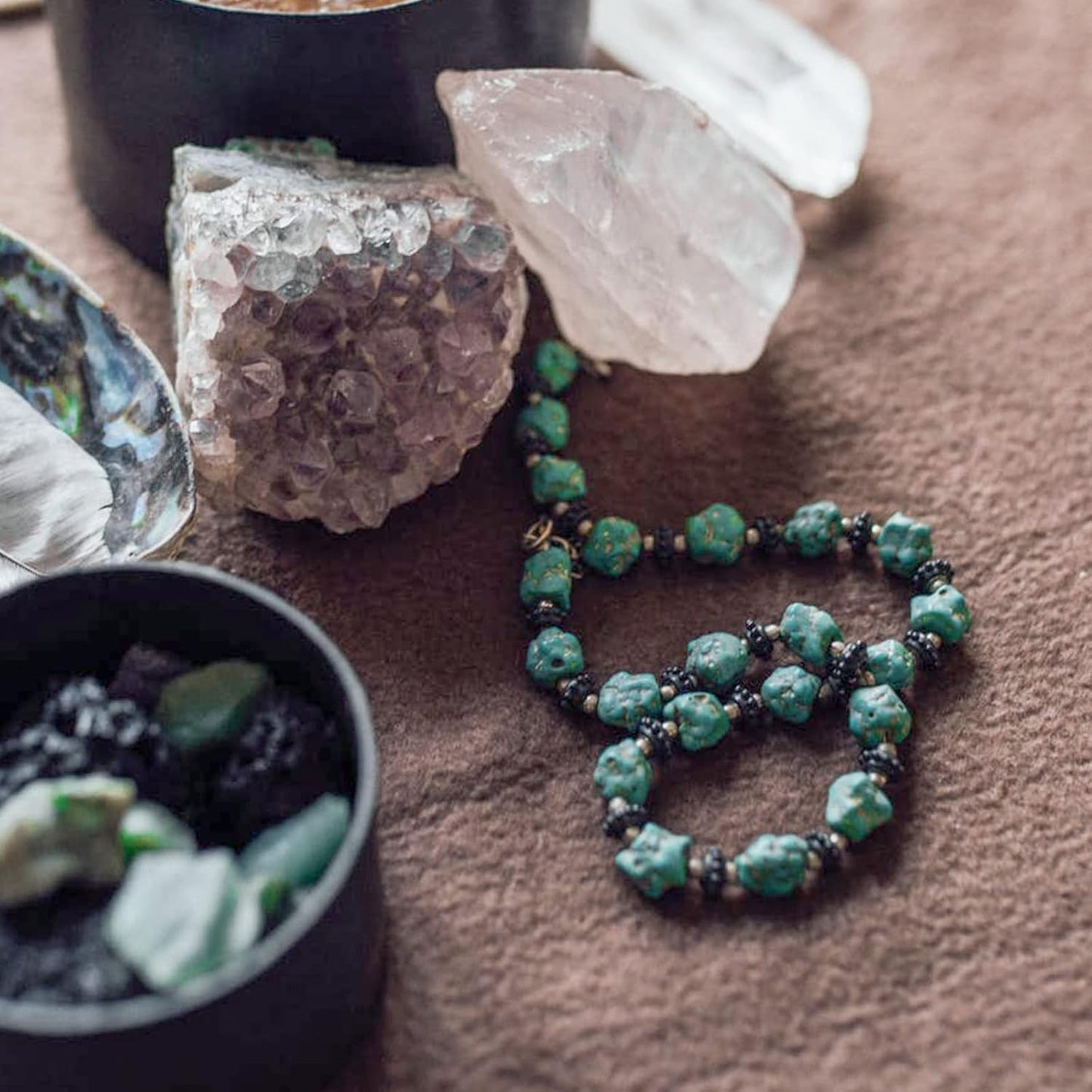 12 Pcs Crystals and Healing Stones Set, Crystals for Witchcraft in Mini Clear Bottles, Crystal Chips and Gemstones Gift for Witch Supplies Beginners