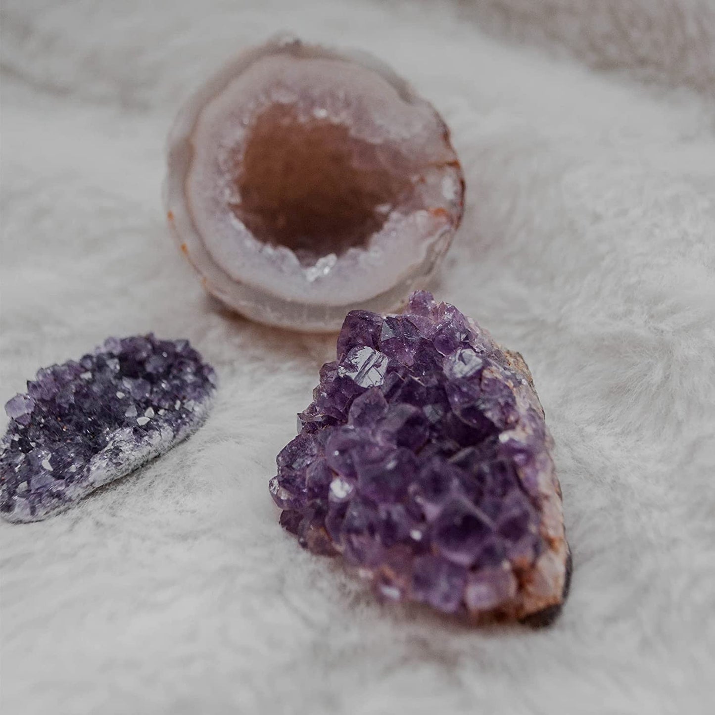 Natural Amethyst Geode Cave Healing Crystal Stones Rock Cluster Druzy Witchcraft Raw Amethyst Gemstone Specimen (0.18-0.33 Pound)